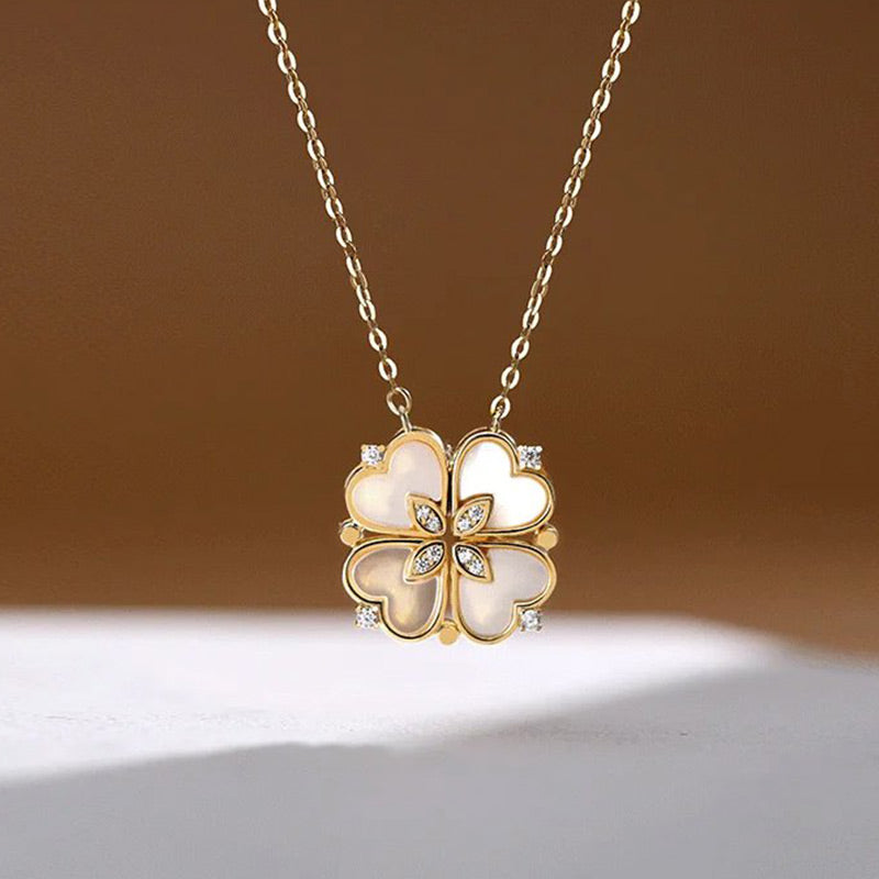 Collar con micro engaste de perlas y circonitas, forma cuarto de concha-ES