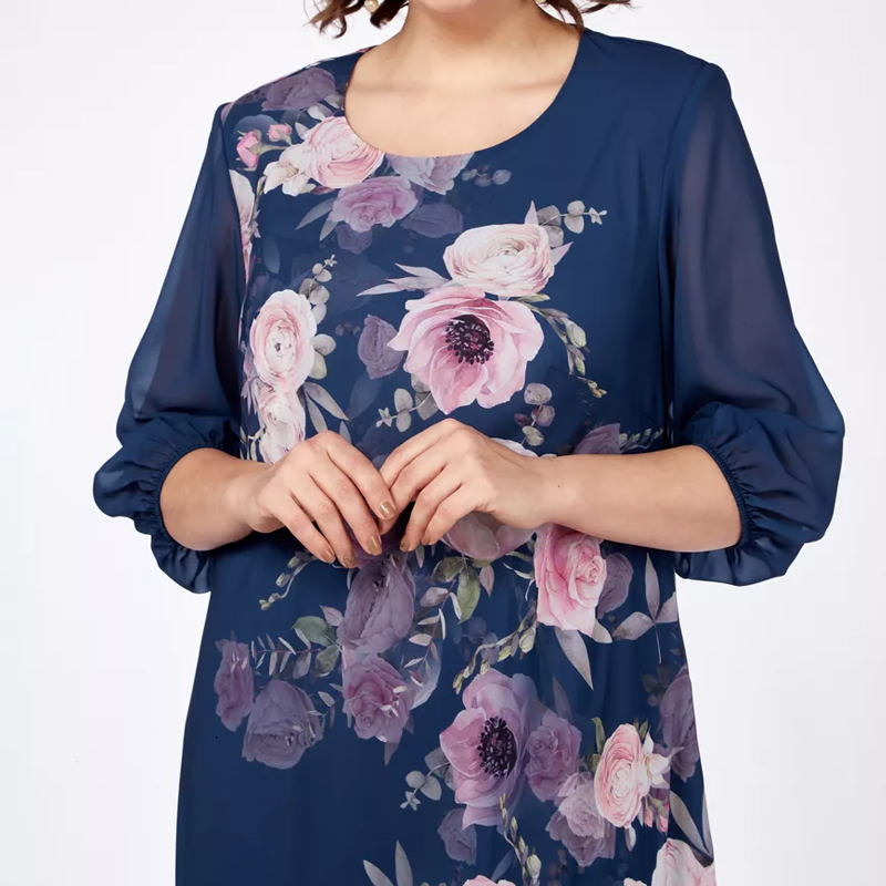 Elegante vestido de gasa con estampado floral y escote redondo.-ES