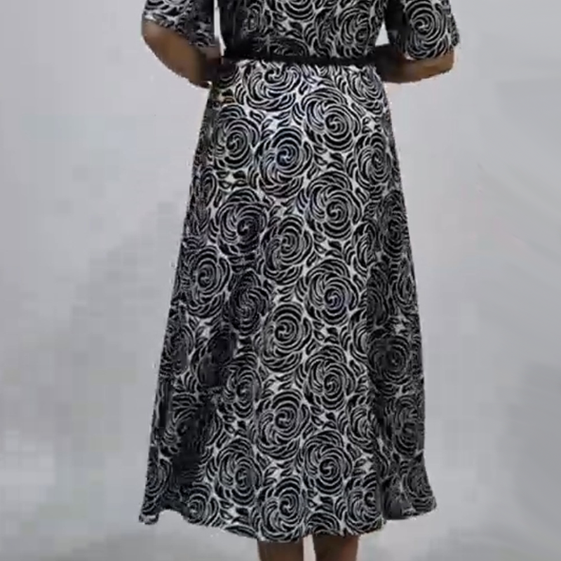 Elegante vestido largo estampado con cinturón-ES