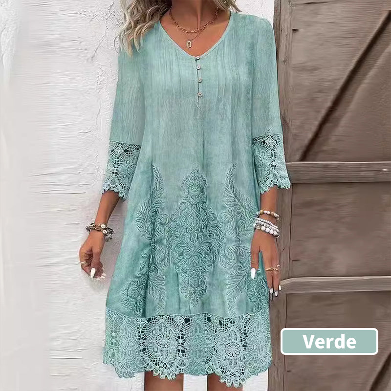Elegante vestido de mujer con media manga y escote profundo.-ES