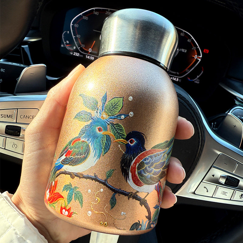 Botella de agua aislada elegante y portátil.-ES