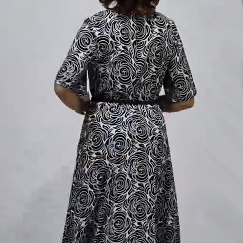 Elegante vestido largo estampado con cinturón-ES